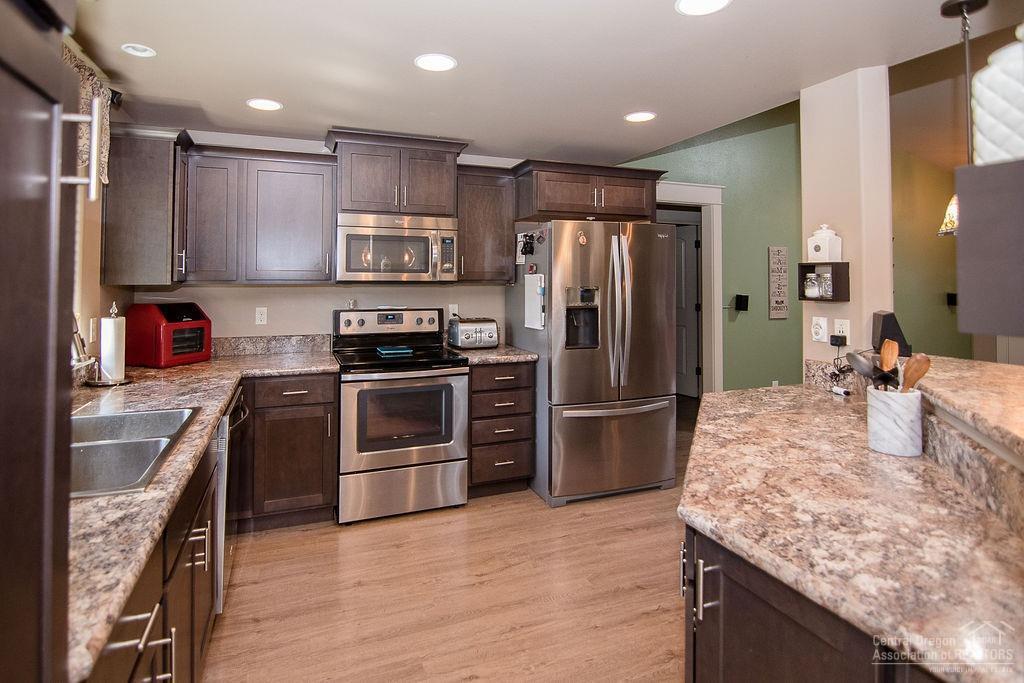 56225 Black Duck Road Bend, OR 97707 - Photo 4 of 19 Additional Photo