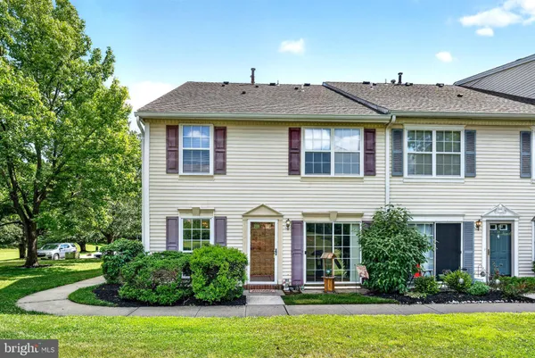 $340,000 | 41 Lehavre Court, Hamilton, NJ 08619