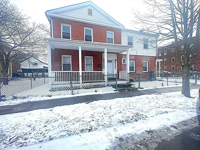 $2,000 | 27 Wilcox Street, Unit 2R, Springfield, MA 01105