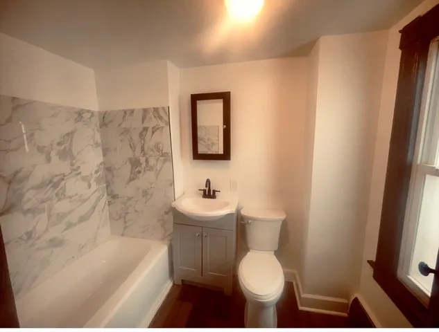 $2,000 | 27 Wilcox Street, Unit 2R, Springfield, MA 01105