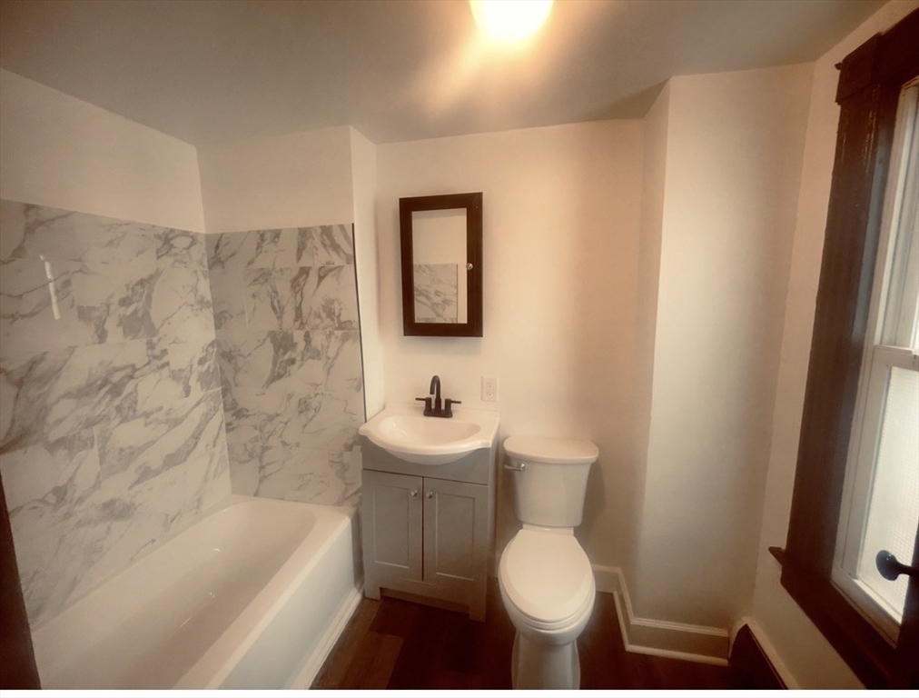 27 Wilcox Street, Unit 2R Springfield, MA 01105 - Photo 6 of 9