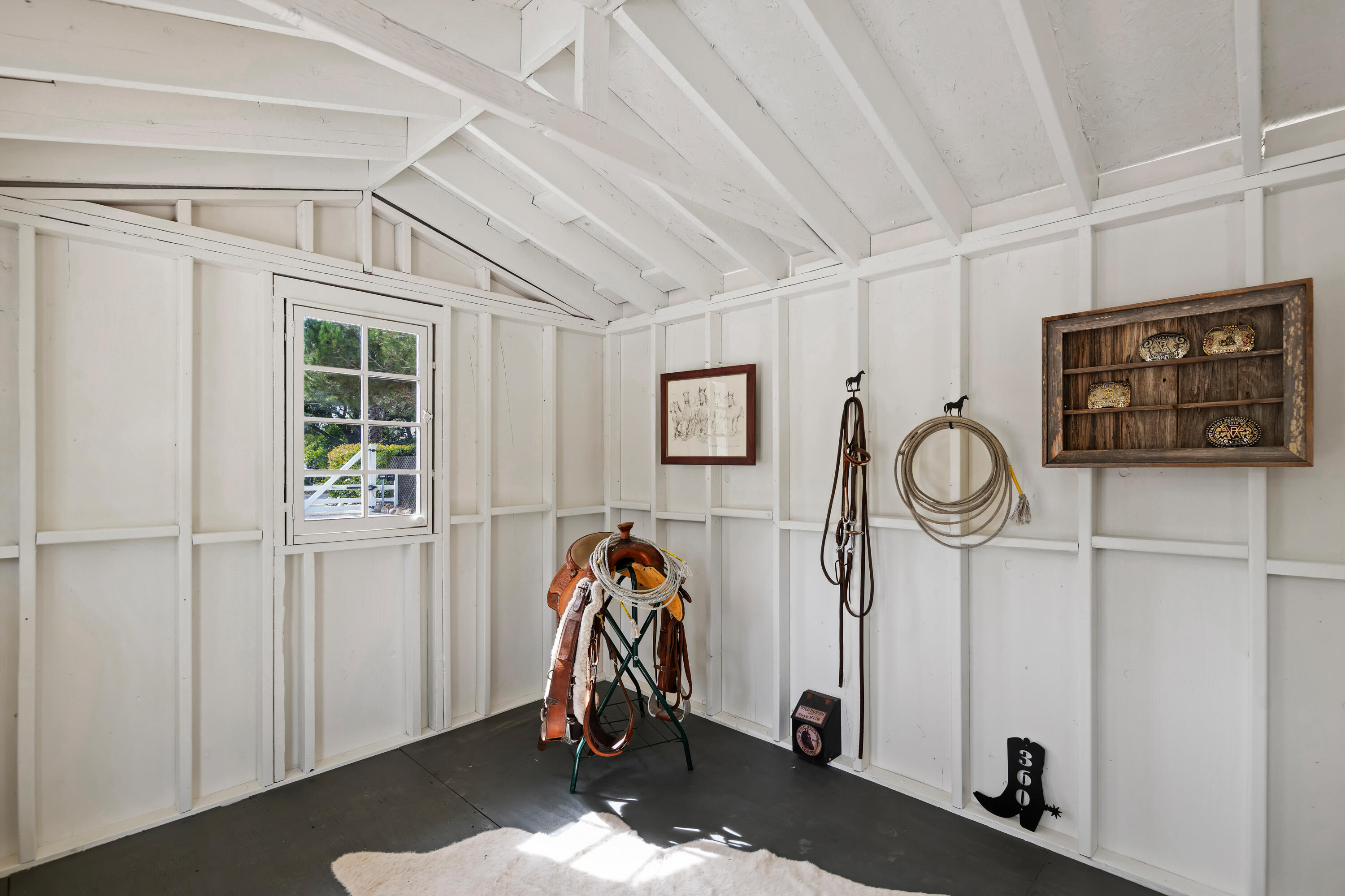 360 Arboleda Road Santa Barbara, CA 93110 - Photo 30 of 33 Tack Room Interior