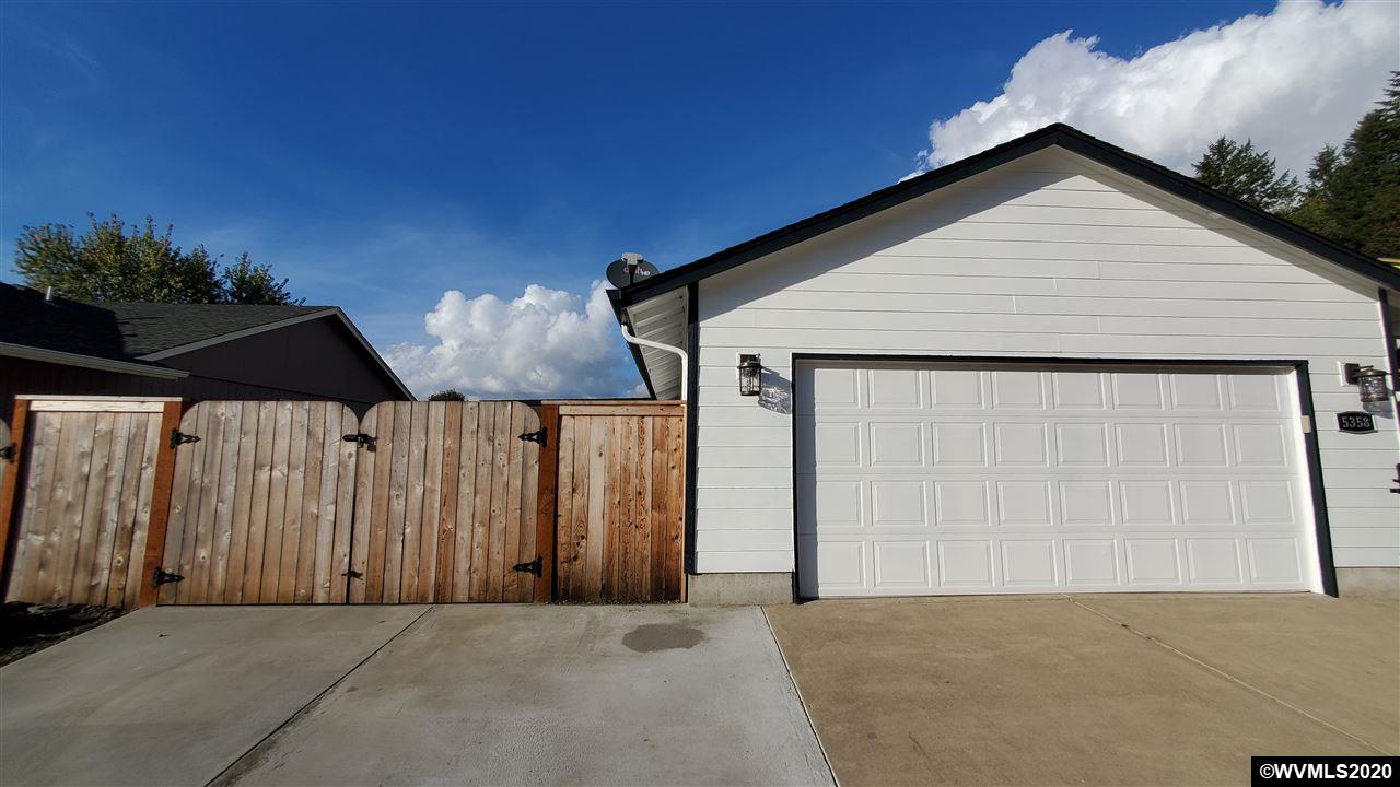 5358 Holly Loop Southeast Turner, OR 97392 - Photo 8 of 42