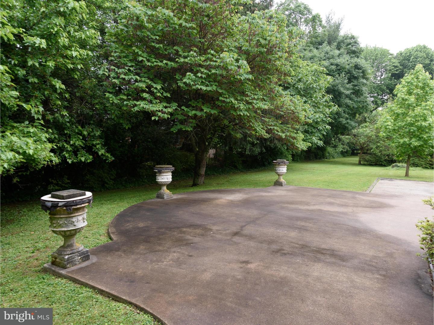 162 Upper Gulph Road Wayne, PA 19087 - Photo 3 of 25