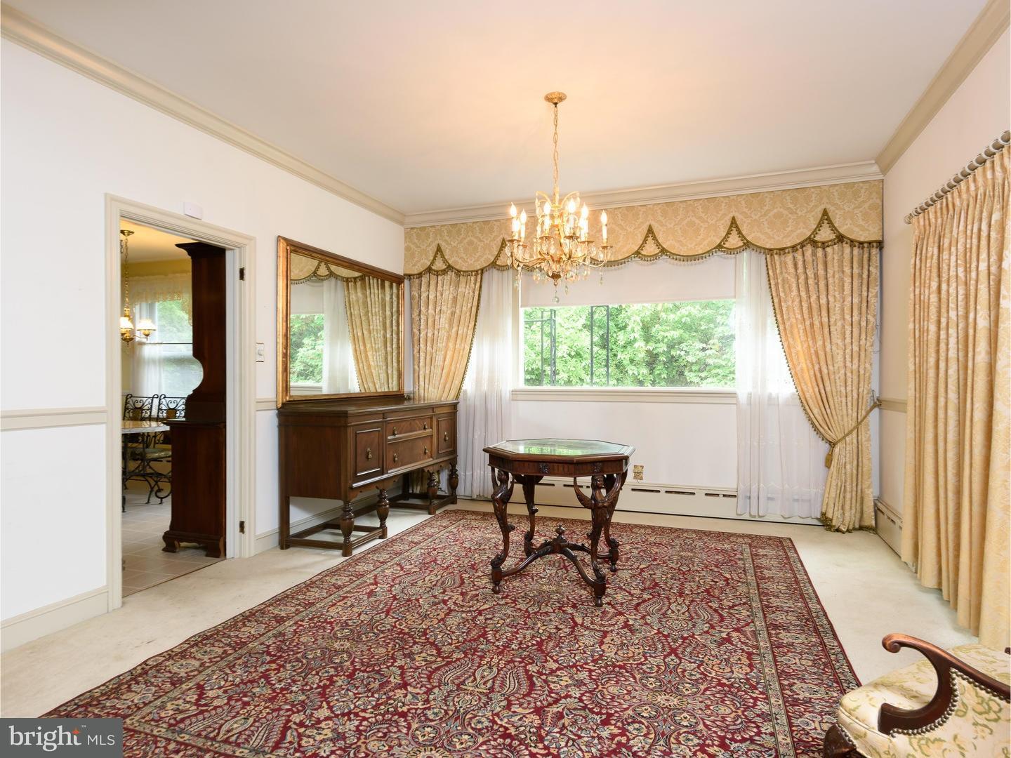 162 Upper Gulph Road Wayne, PA 19087 - Photo 6 of 25 Living Room