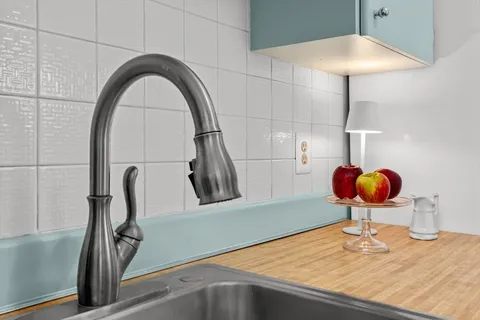 $389,000 | 4 Treetop Lane, Unit 4, Kingston, MA 02364