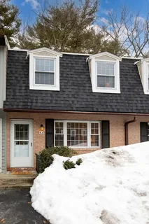 $389,000 | 4 Treetop Lane, Unit 4, Kingston, MA 02364