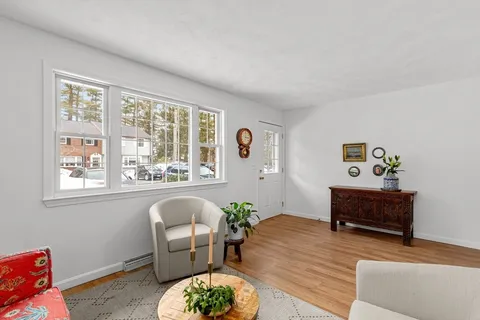 $389,000 | 4 Treetop Lane, Unit 4, Kingston, MA 02364