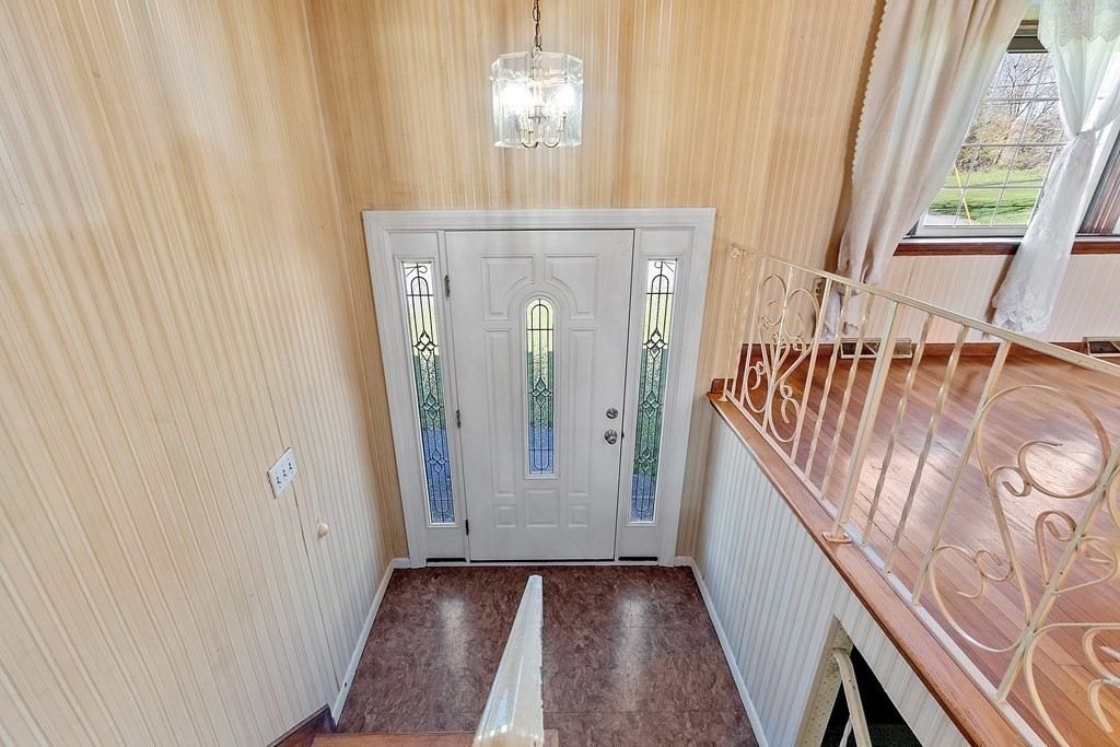 50 Roper Lane Tewksbury, MA 01876 - Photo 5 of 41 Gallery Image 5