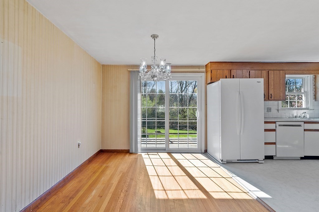 50 Roper Lane Tewksbury, MA 01876 - Photo 8 of 41 Gallery Image 8