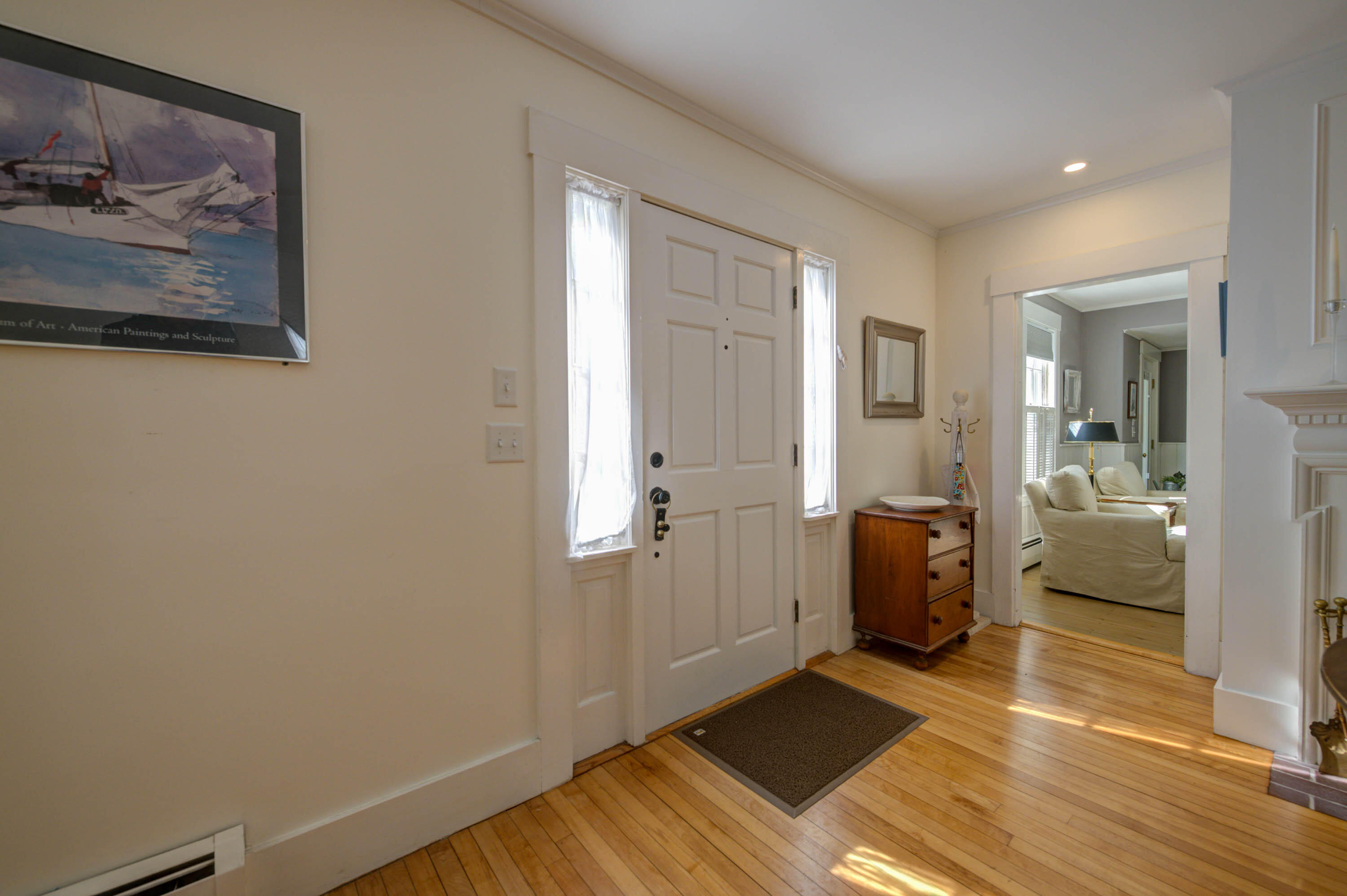 802 Shore Road Cape Neddick, ME 03902 - Photo 3 of 29 pic-3