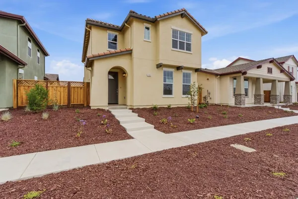 $604,900 | 755 Aurora Way, King City, CA 93930