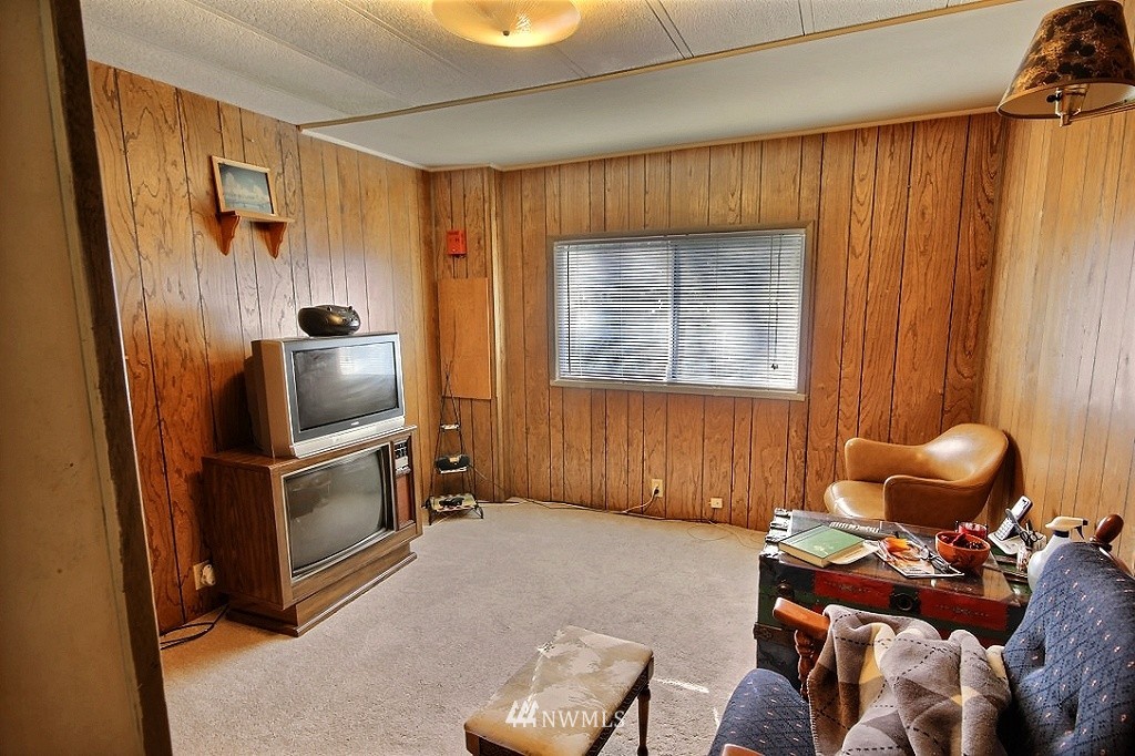 716 Ofarrell Cutoff Road East Lake Tapps, WA 98391 - Photo 12 of 25 Gallery Image 12