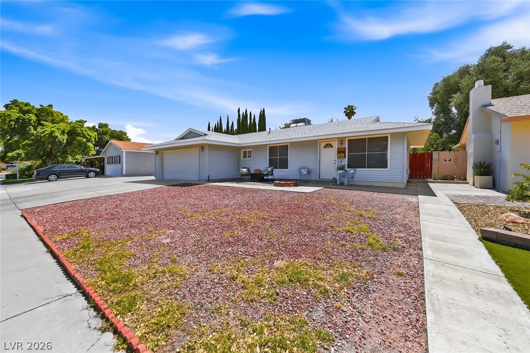 1322 Appaloosa Road Boulder City, NV 89005 - Photo 3 of 37