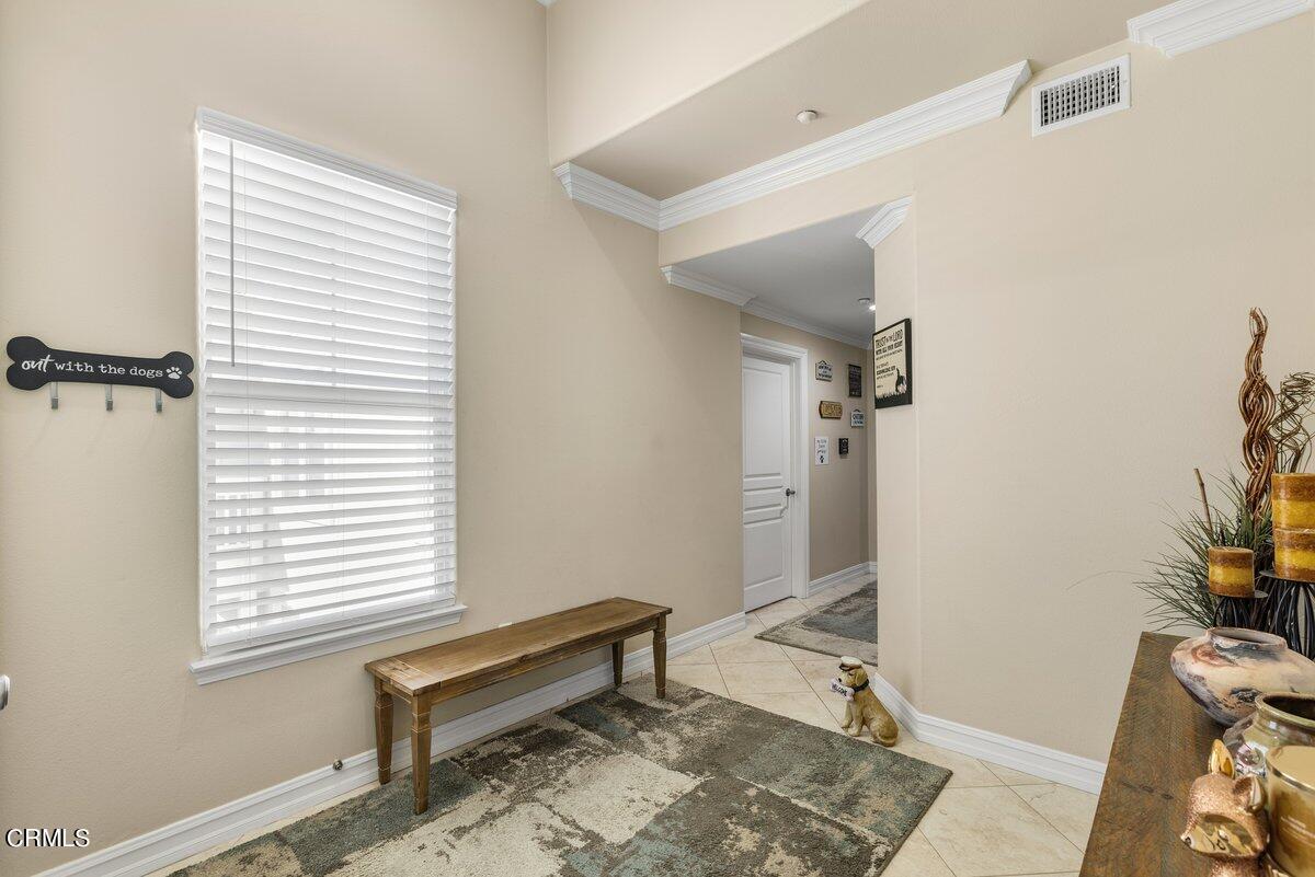 1561 Windshore Way Oxnard, CA 93035 - Photo 4 of 33 004_1565-windshore-way-oxnard-ca-usa-009