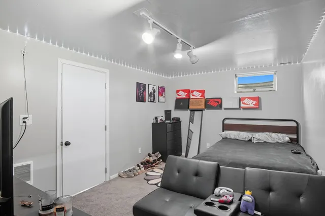 $245,000 | 409 Pend Oreille Boulevard, Metaline Falls, WA 99153