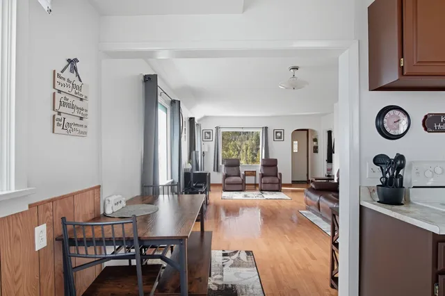 $245,000 | 409 Pend Oreille Boulevard, Metaline Falls, WA 99153