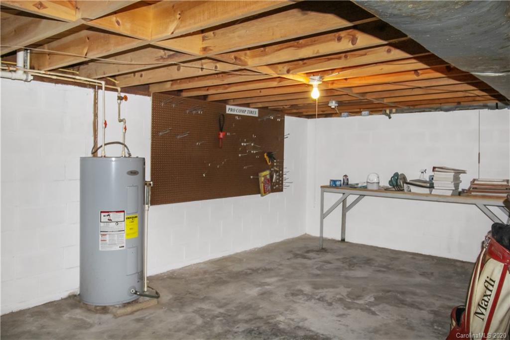 2831 Hankins Road Marion, NC 28752 - Photo 16 of 18 Gallery Image 16