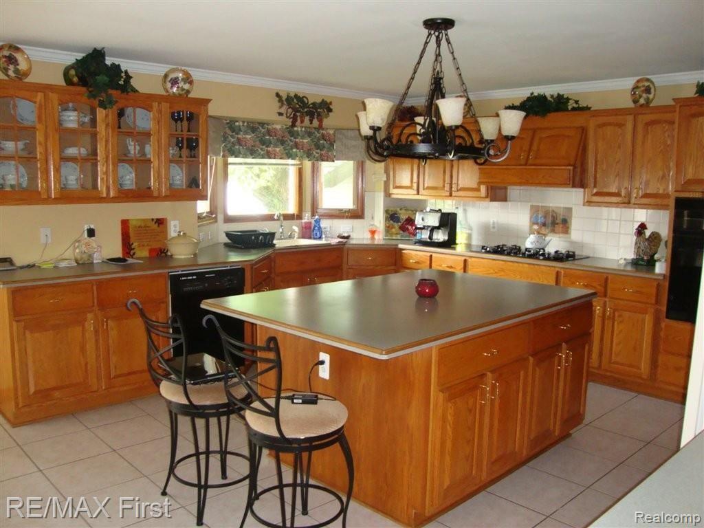 41855 Hayes Road Sterling Heights, MI 48313 - Photo 7 of 29 DSC03547.JPG