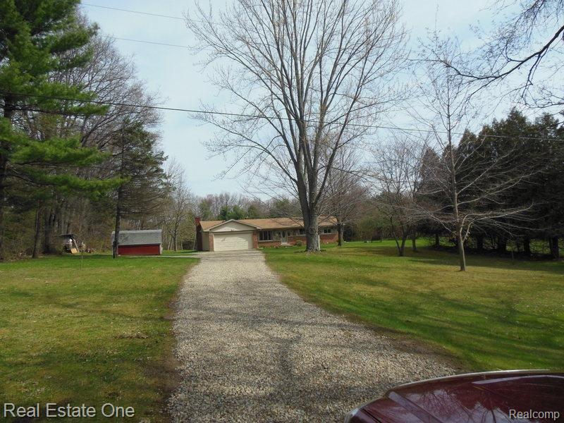 3009 East Schafer Road Howell, MI 48843 - Photo 55 of 57 DSCN0857.jpg