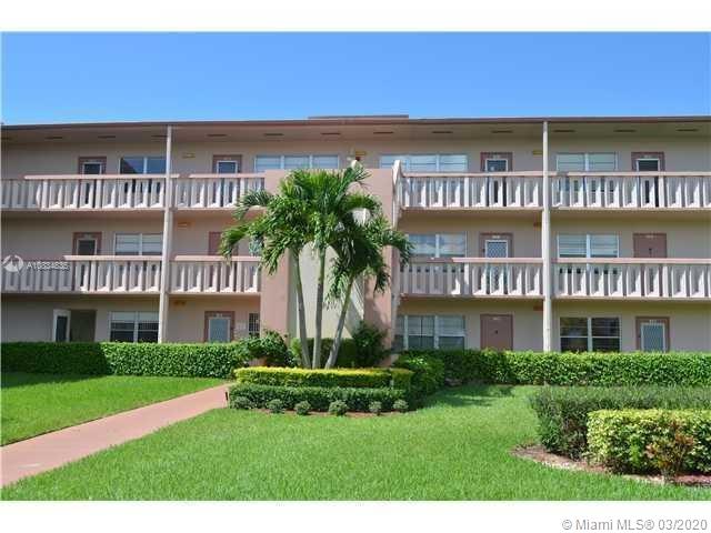 11 Mansfield East, Unit A Boca Raton, FL 33434 - Photo 1 of 25 Gallery Image 1