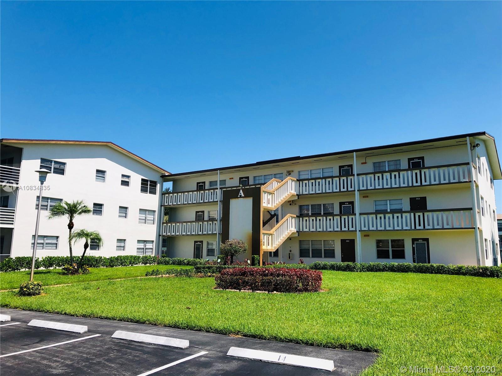 11 Mansfield East, Unit A Boca Raton, FL 33434 - Photo 3 of 25 Gallery Image 3