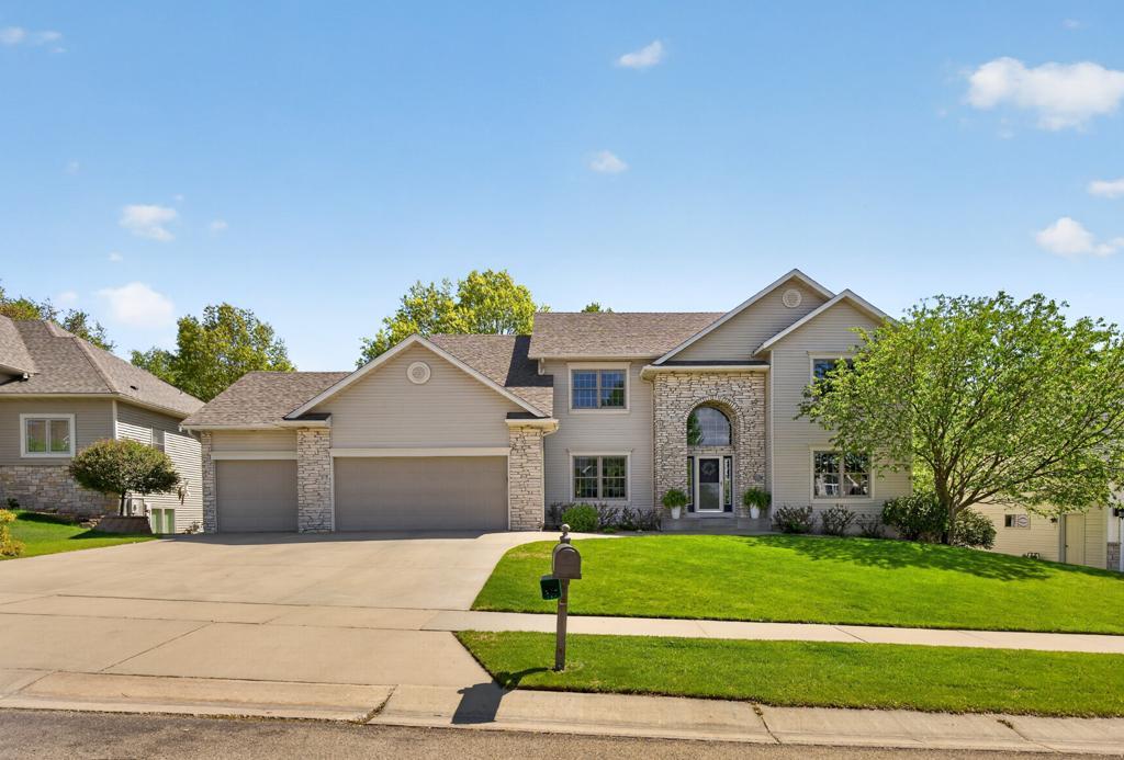 1526 Monterey Lane Southwest Rochester, MN 55902 - Photo 1 of 62