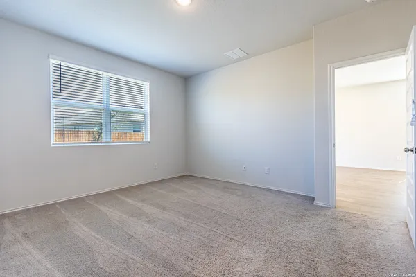 $1,695 | 5823 Hematite Rim, San Antonio, TX 78222
