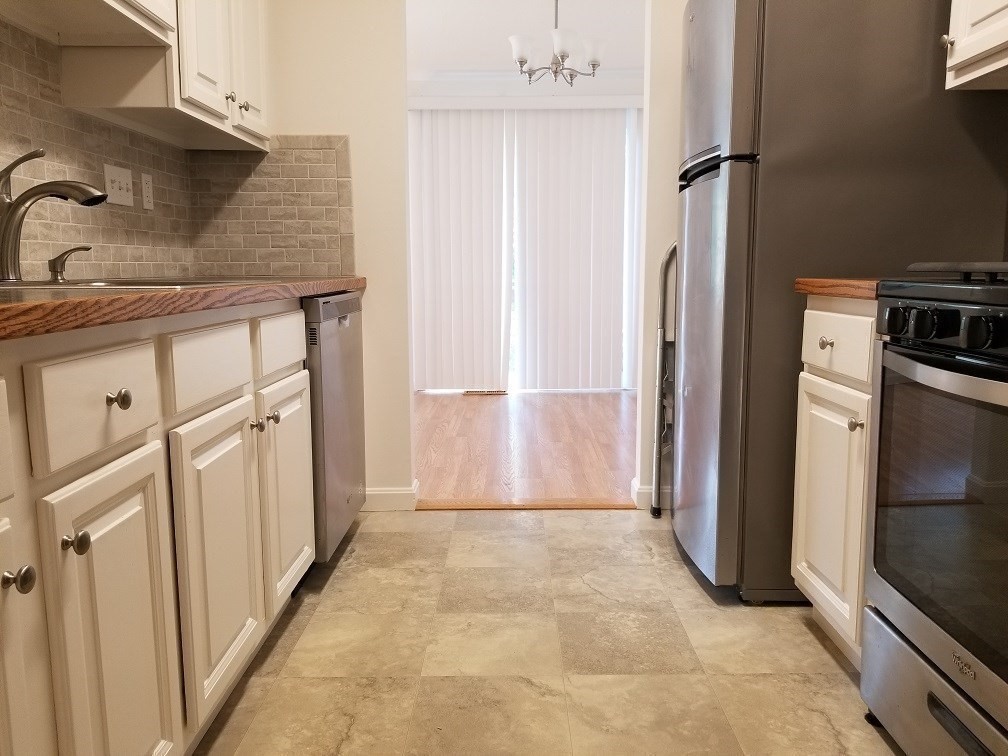 24 East Bluff Road, Unit 24 Ashland, MA 01721 - Photo 4 of 13