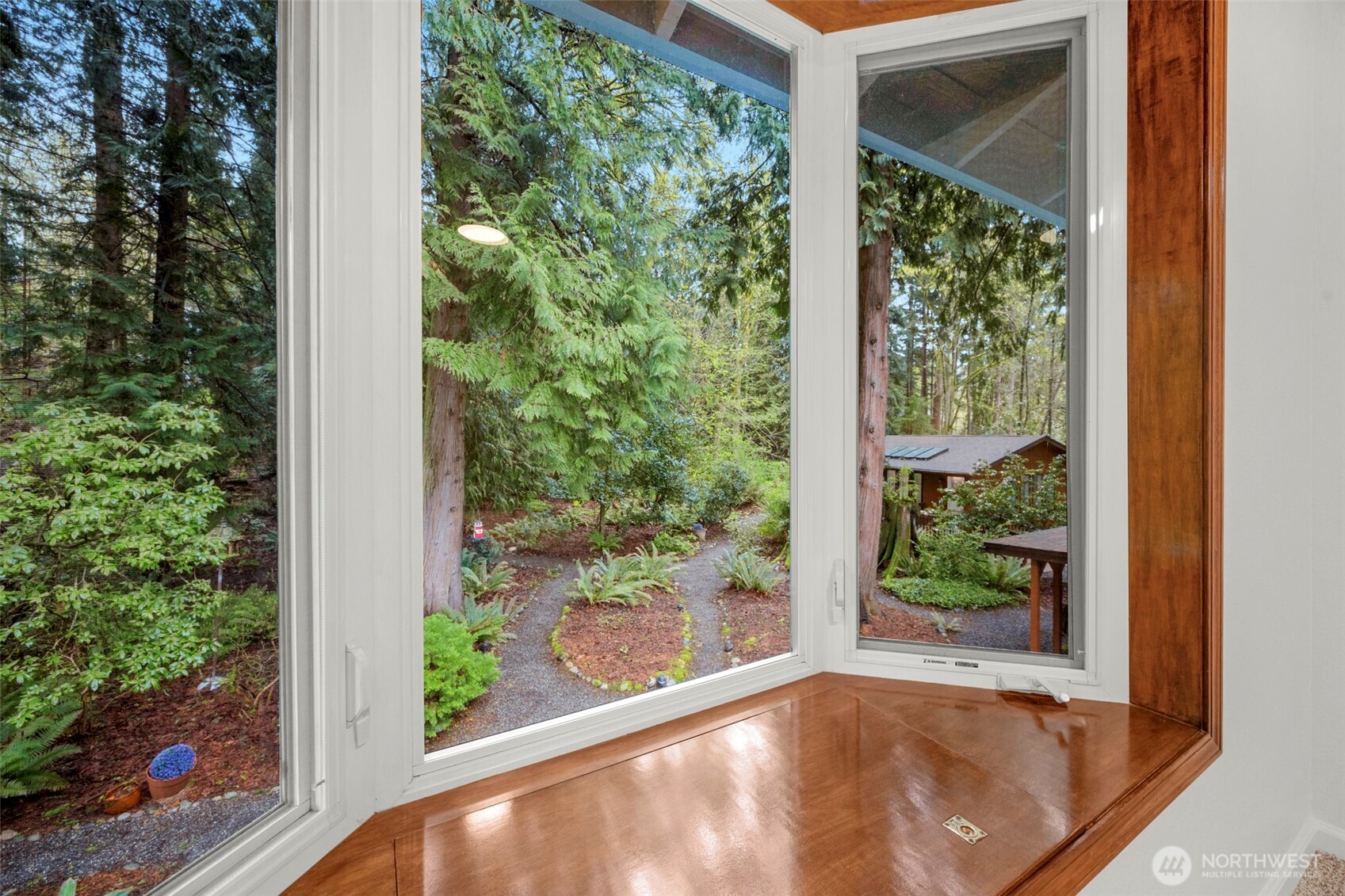 8909 55th Place West Mukilteo, WA 98275 - Photo 22 of 38