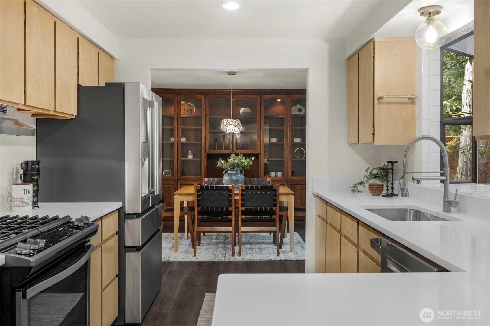 8909 55th Place West Mukilteo, WA 98275 - Photo 10 of 38