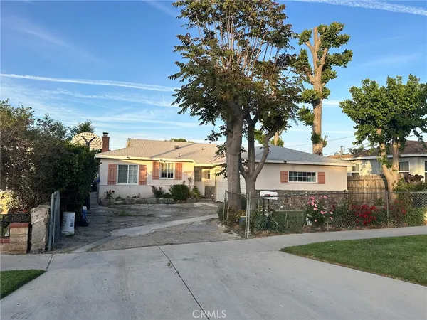 $670,000 | 25074 Walnut Street, Newhall, CA 91321