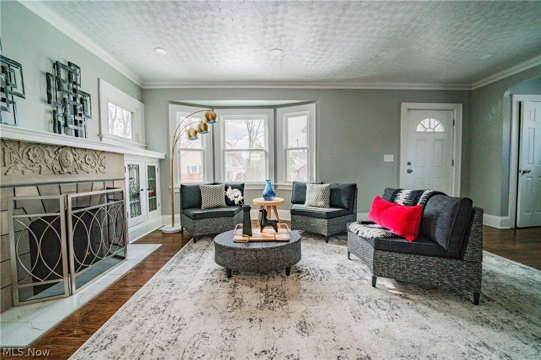17721 Ingleside Road Cleveland, OH 44119 - Photo 2 of 35 Gallery Image 2