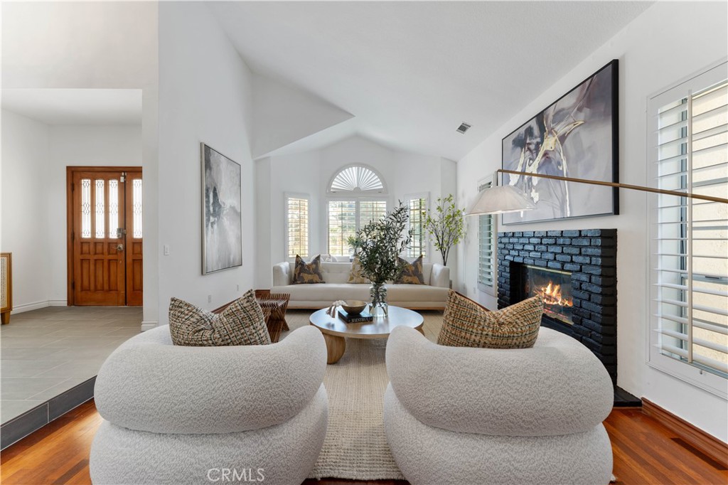 1011 Rodeo Road Arcadia, CA 91006 - Photo 6 of 44