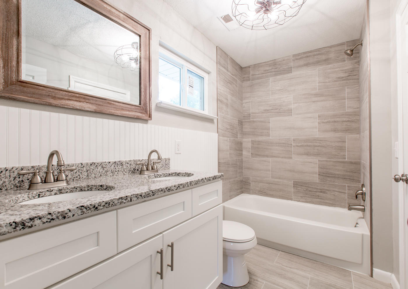 500 Gillespie Road Chattanooga, TN 37411 - Photo 12 of 26 Master Bathroom