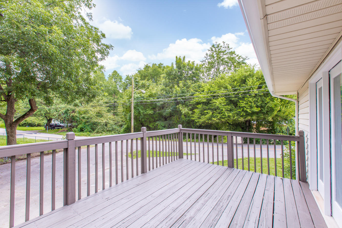 500 Gillespie Road Chattanooga, TN 37411 - Photo 3 of 26 Back Deck