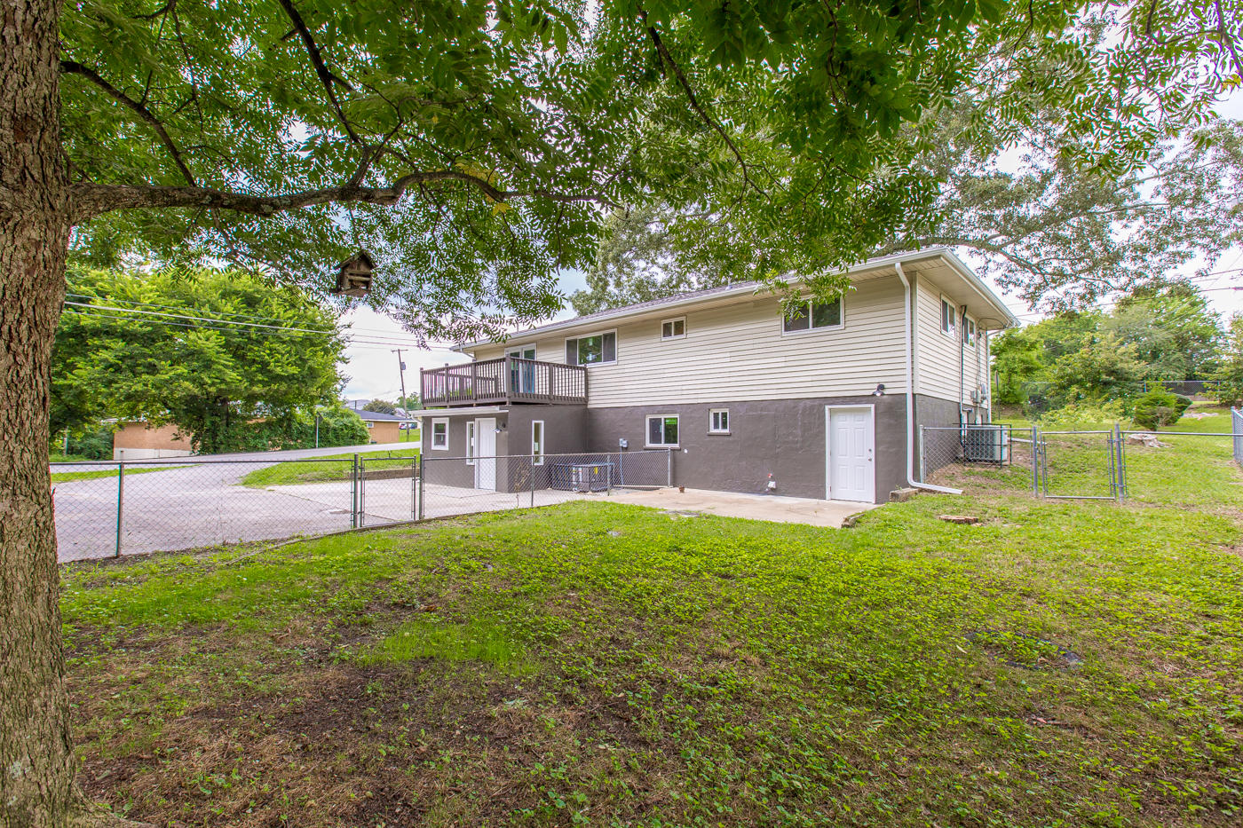 500 Gillespie Road Chattanooga, TN 37411 - Photo 25 of 26 Back Exterior