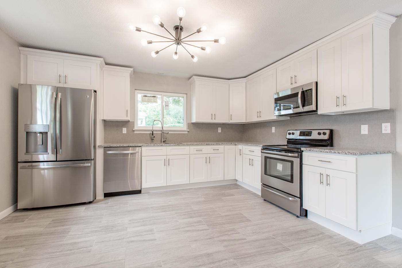 500 Gillespie Road Chattanooga, TN 37411 - Photo 4 of 26 Kitchen