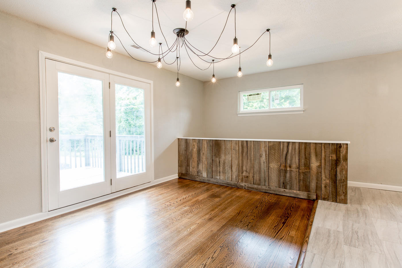 500 Gillespie Road Chattanooga, TN 37411 - Photo 6 of 26 Living Room