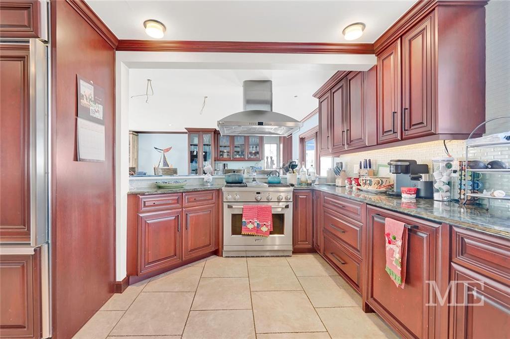 25 West 10th Road Queens, NY 11693 - Photo 13 of 30 Gallery Image 13