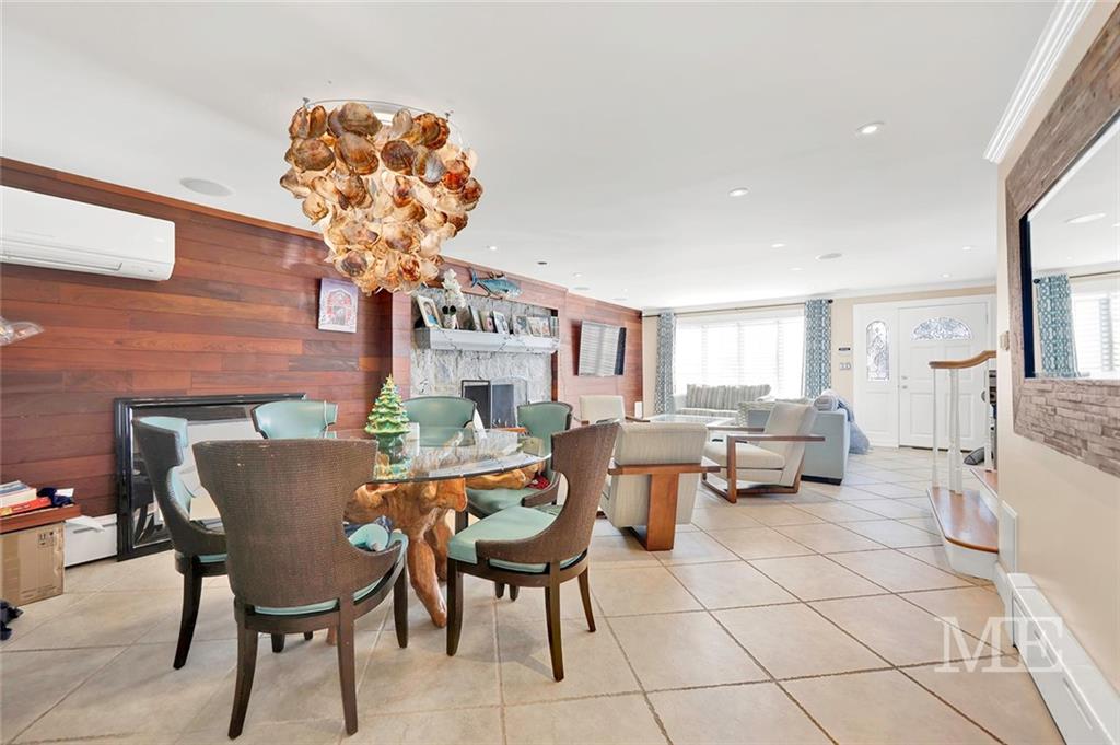 25 West 10th Road Queens, NY 11693 - Photo 3 of 30 Gallery Image 3