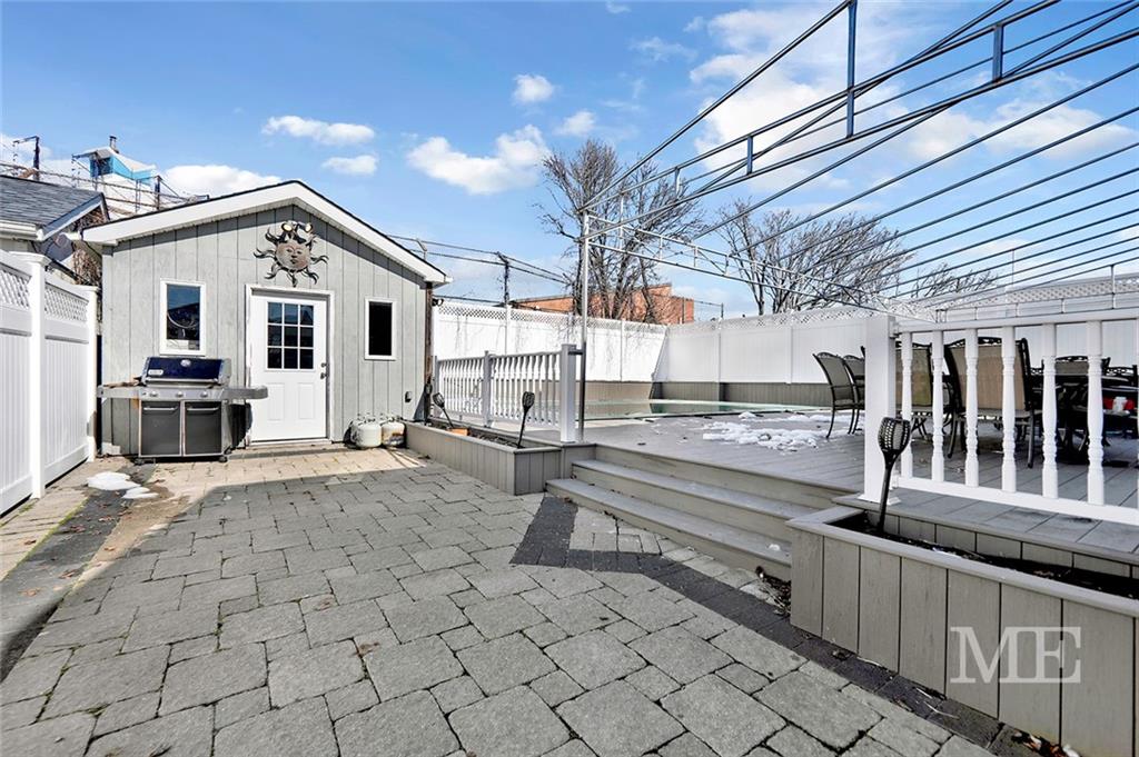 25 West 10th Road Queens, NY 11693 - Photo 28 of 30 Gallery Image 28