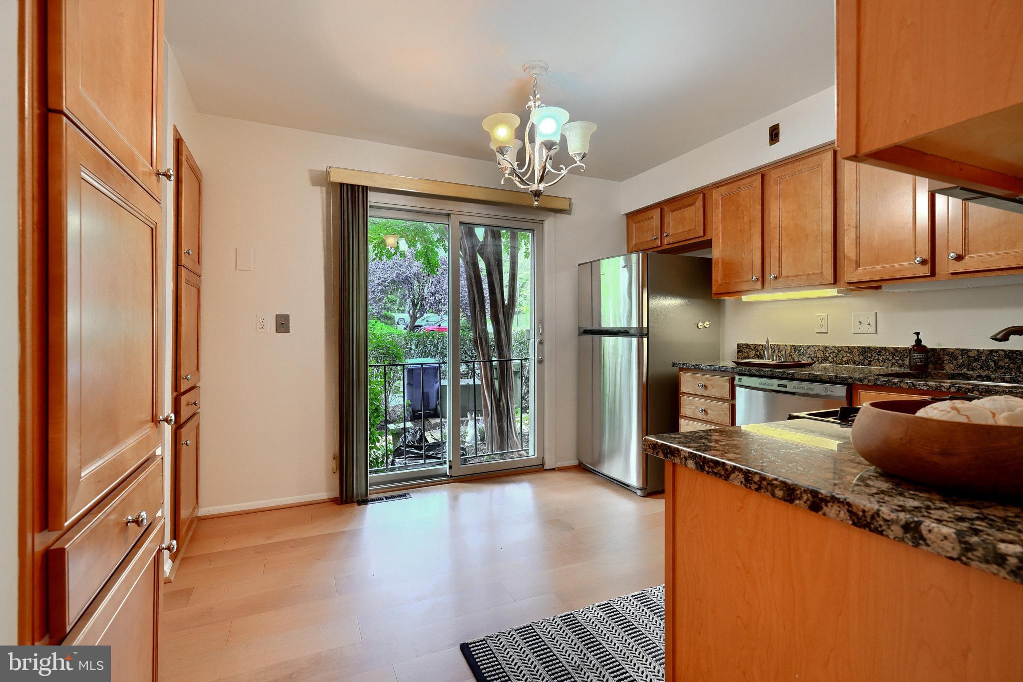 1925 Greenberry Road Baltimore, MD 21209 - Photo 3 of 32 Gallery Image 3
