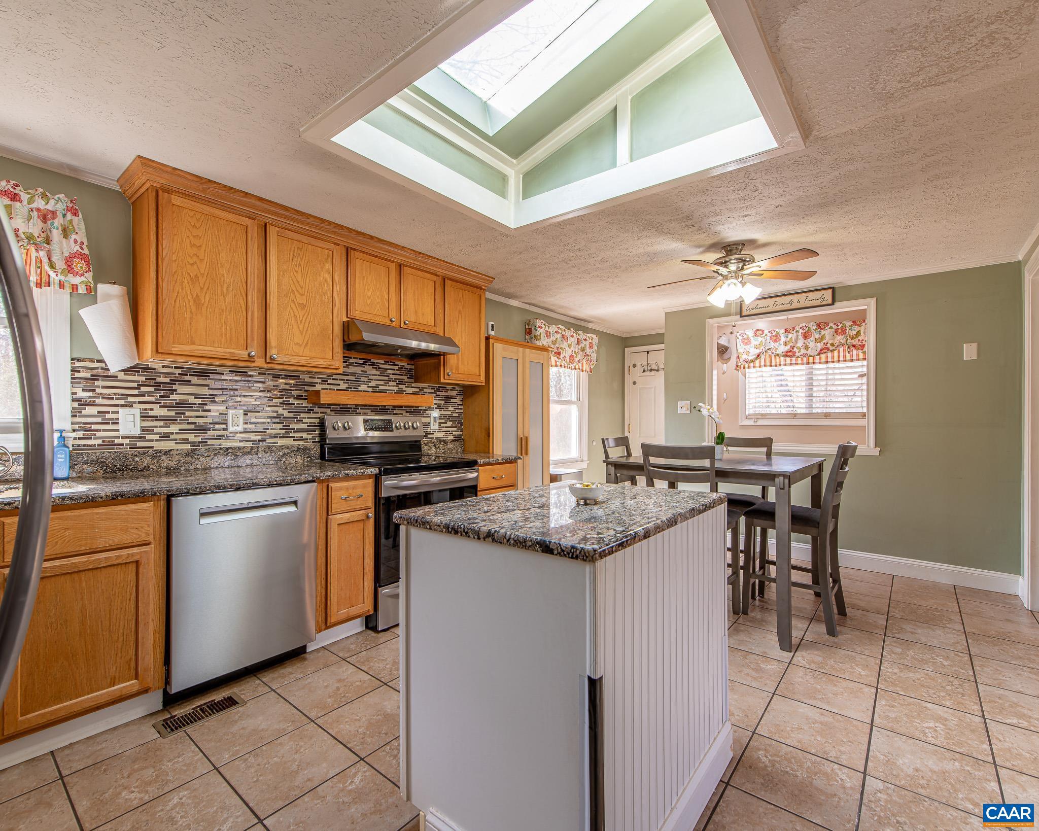 836 Toms Road Barboursville, VA 22923 - Photo 5 of 28 Gallery Image 5
