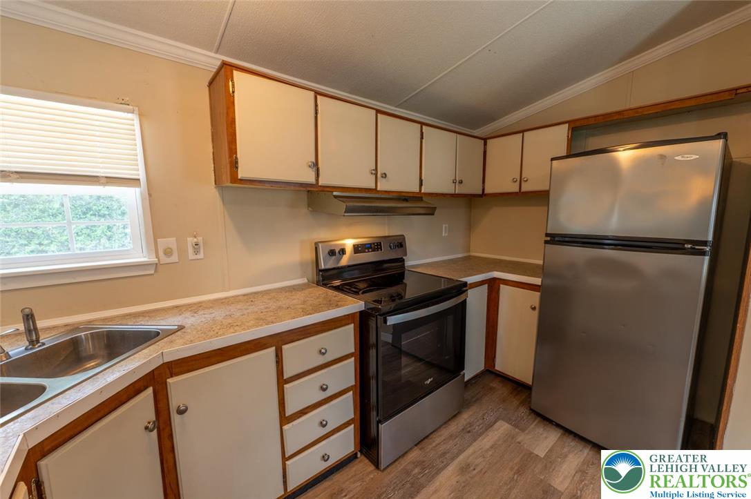 4403 Wolfs Crossing Road Orefield, PA 18069 - Photo 13 of 16 Gallery Image 13