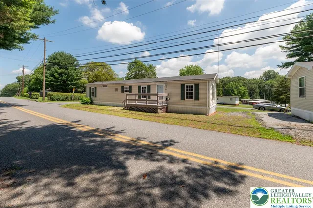 $56,900 | 4403 Wolfs Crossing Road, Orefield, PA 18069