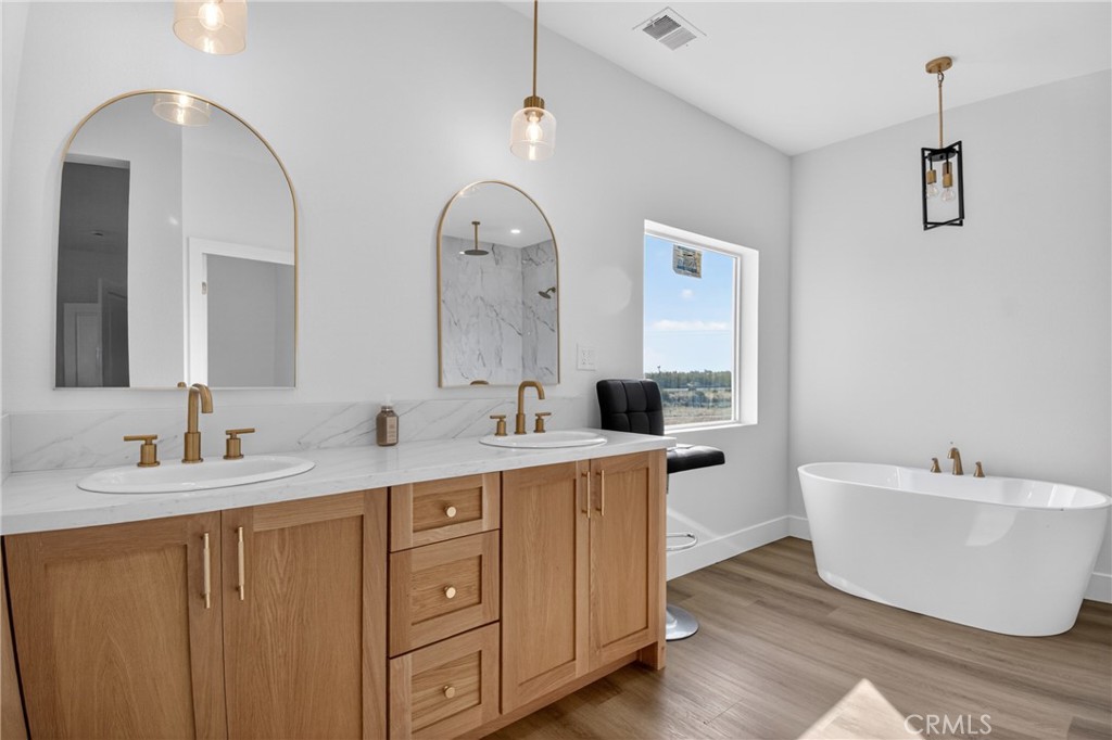 4084 Chevoit Road Phelan, CA 92371 - Photo 23 of 27