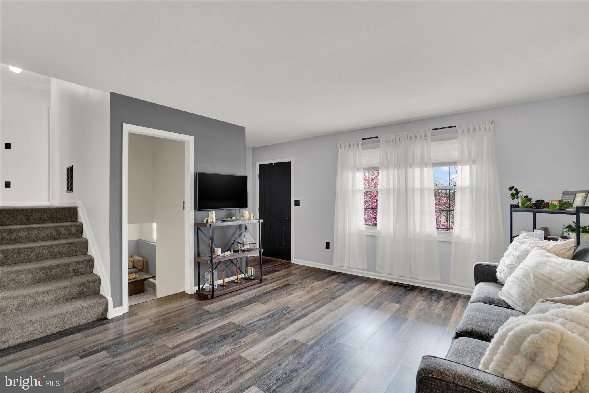 103 Overview Circle East Red Lion, PA 17356 - Photo 4 of 31