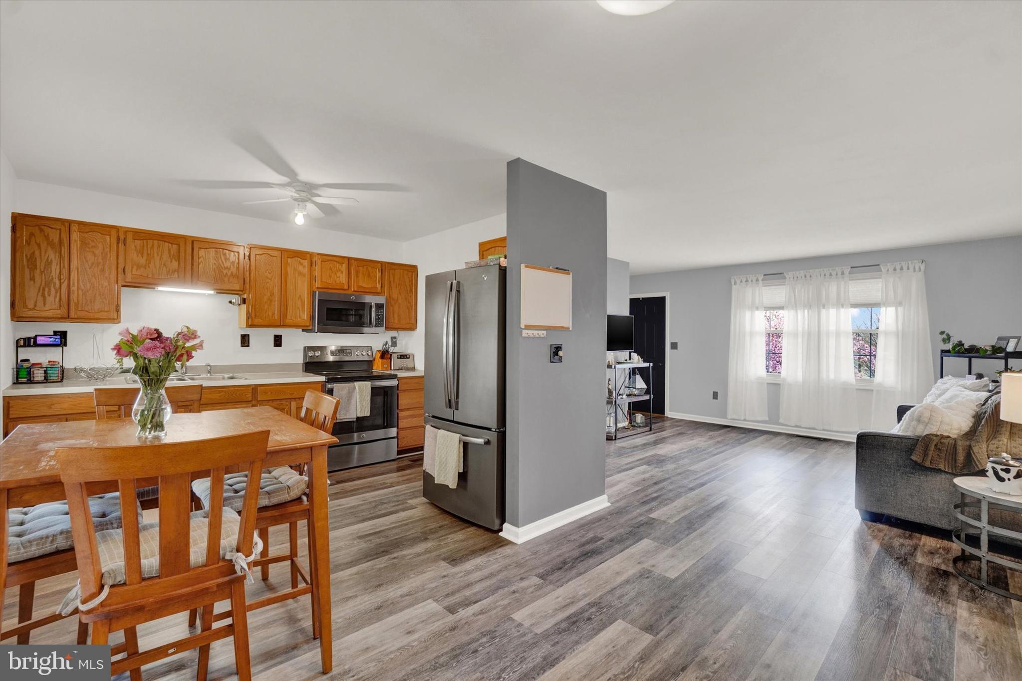 103 Overview Circle East Red Lion, PA 17356 - Photo 7 of 31