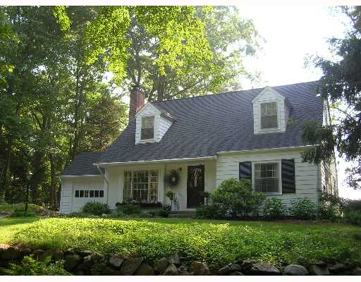 350 Howland Road East Greenwich, RI 02818 - Photo 7 of 7 Exterior Front.
